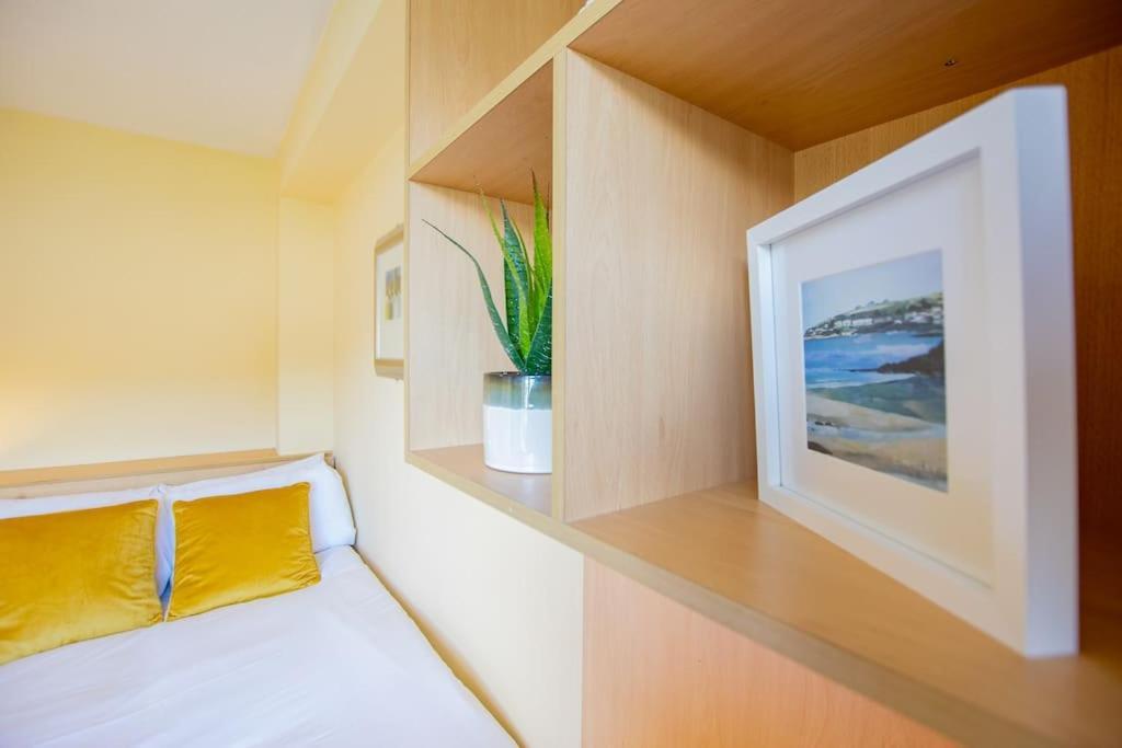 74 - 4 Bed Townhouse With Parking By Shortstays Hébergement de vacances Galway
